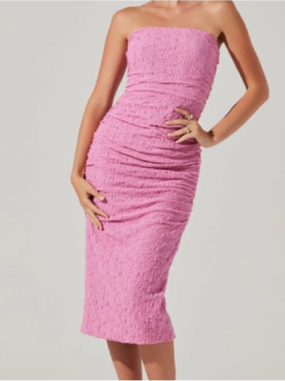 Astr Strapless Pink Textured Ruched Midi Dress